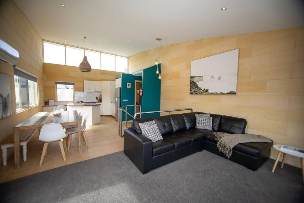 Surf Break At Bayview Villas Sea View Port Campbell Bagian luar foto